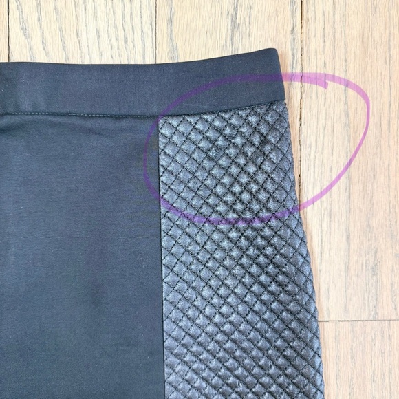 Club Monaco Women’s Black Quilted Panel Mini Zipper Back Skirt Size 0 - Picture 7 of 14